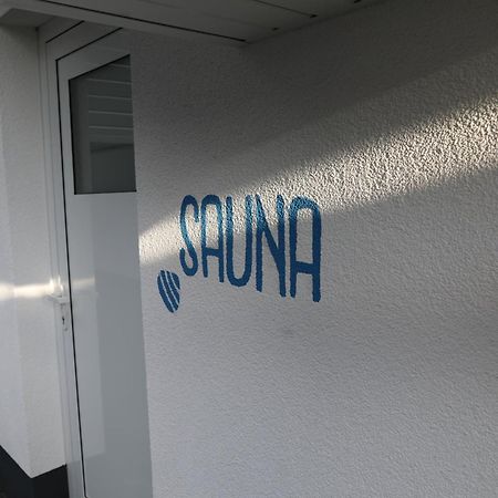 Eine Sehr Gemuetliche Dachgeschoss Ferienwohnung Ihlow  Eksteriør billede